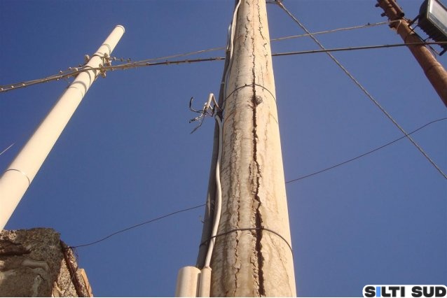 Poteaux composites / fibre de verre pour réseaux aériennes – Image 19