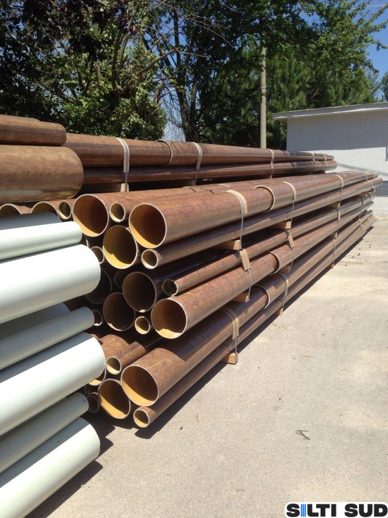 Poteaux composites / fibre de verre pour réseaux aériennes