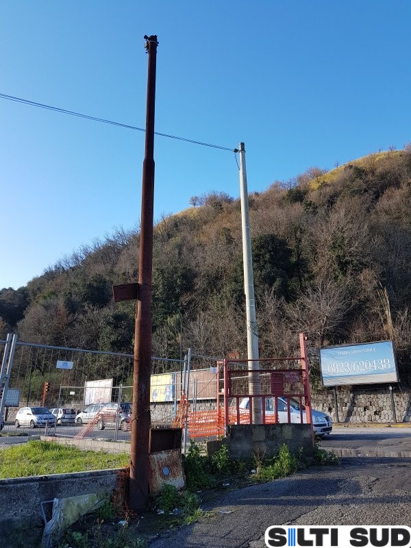 Poteaux composites / fibre de verre pour réseaux aériennes – Image 20