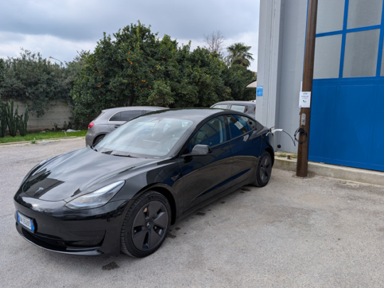 LightCharge Smart Pole