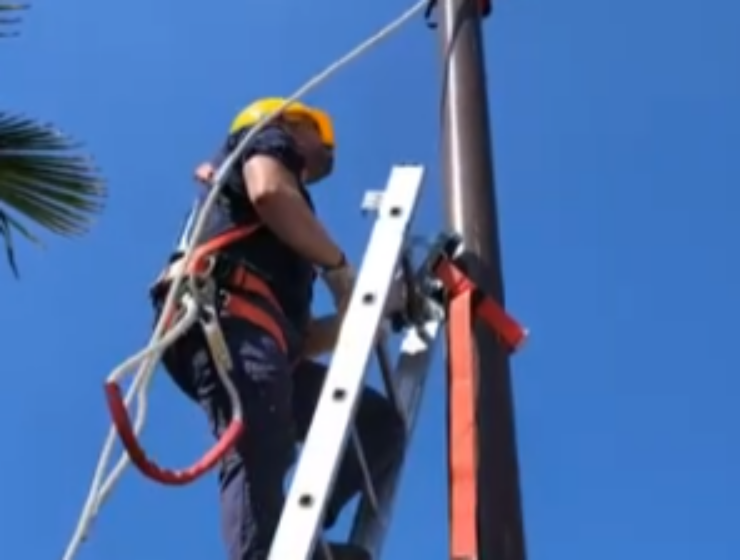 Pole-fall arrest-safety-device-Fiberglass-pole-SILTI-sud (3)